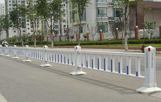 塑鋼道路<a href=http://www.nwpz.com.cn target=_blank class=infotextkey>護(hù)欄</a>