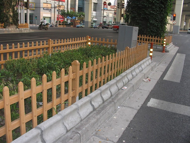 川森庭院圍欄花藝